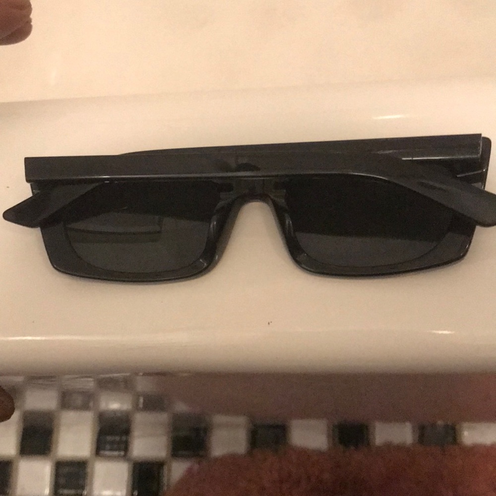 SEE sunglasses - Picture 2 of 4